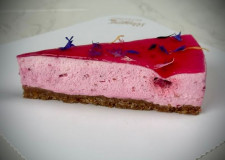 Bringebærfromasj bit